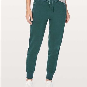 Lulu lemon Turqoise joggers